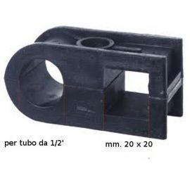 MORSETTO ZINCATO PER TUBI IN CROCE 2' - 1' 1/4 A 4 BULLONI